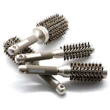 Cargar imagen en el visor de la galería, Heat Resistant Ceramic Round Brush | UBEATOR